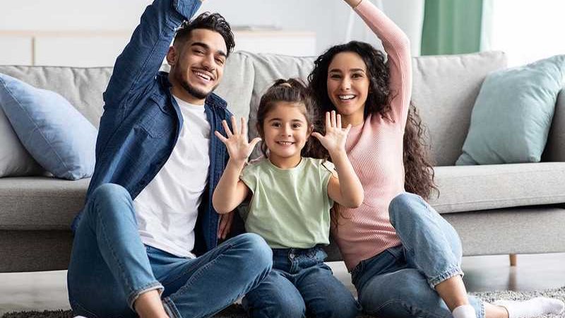 رعاية الوالدين لطفلهم 