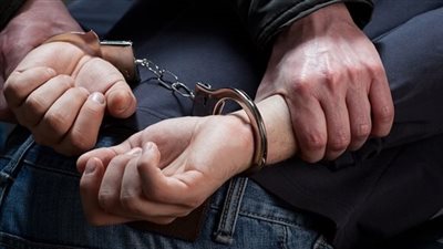 عرّض حياة المواطنين للخطر.. سائق ميكروباص يواجه هذه العقوبة طبقا للقانون