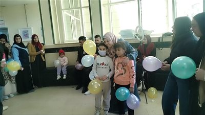 قصور الثقافة بسوهاج ترسم البهجة على وجوه الأطفال مرضى السرطان في عيد الفطر