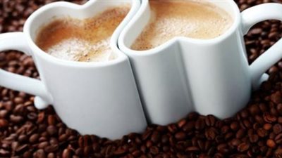 القهوة والأطعمة غير المتوافقة معها.. ما يجب تجنبه لتفادي الأضرار الصحية؟