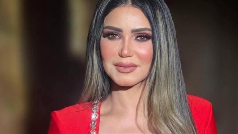 إيناس عز الدين