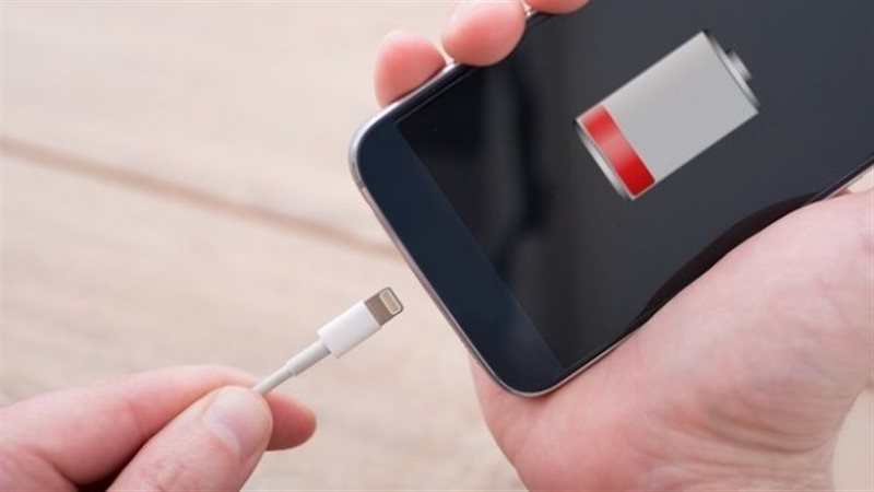تطبيقات تستهلك بطارية الهاتف 