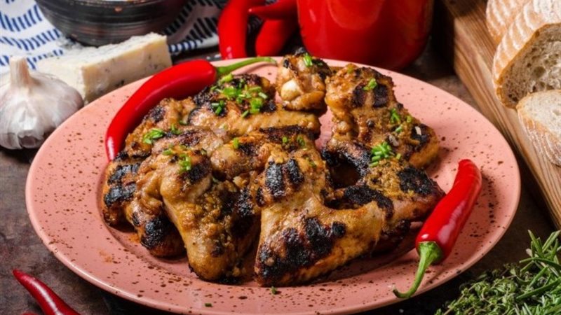 أجنحة الدجاج المشوية 