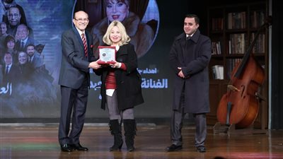 محمد صبحي يكرم نجوم الزمن الجميل: “أنتم ضمير الفن الحقيقي