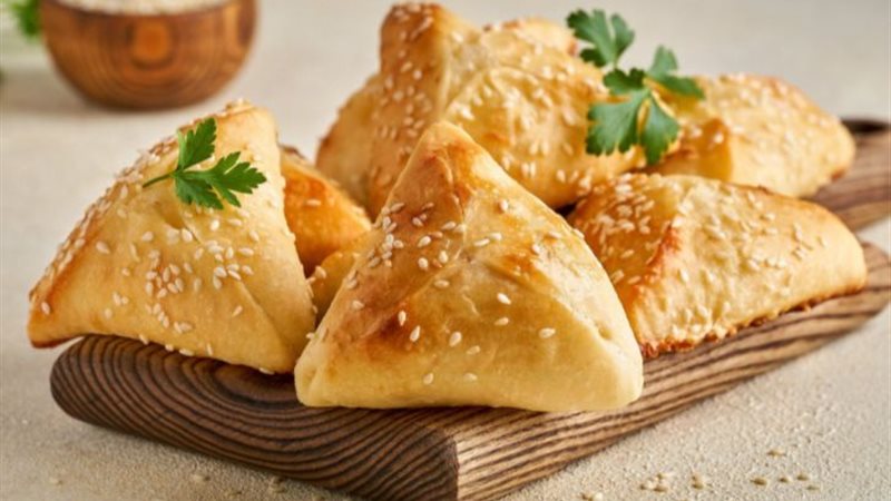  فطاير السبانخ اللبنانية