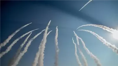 4822 هجومًا صاروخيًا وطائرات مسيرة من إيران خلال 26 يومًا على 7 دول عربية