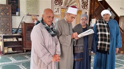 مدير الدعوة بأسيوط يقود حملة مرورية مفاجئة على المساجد.. “صورة تدعو للفخر