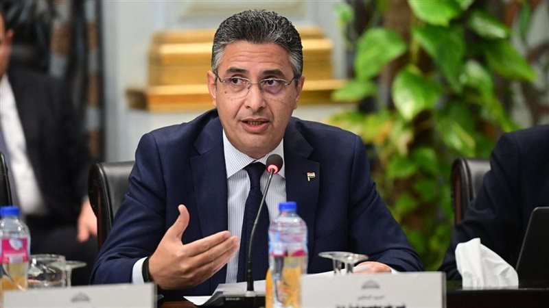  وزير التموين