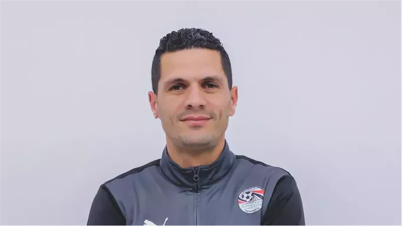 الحكم  محمود وفا