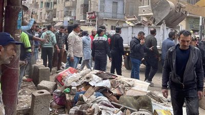حملة مفاجئة لإزالة الإشغالات بحي غرب المنصورة في الدقهلية