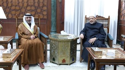 شيخ الأزهر يستقبل السفير السعودي لدى القاهرة لبحث سبل تعزيز التعاون المشترك