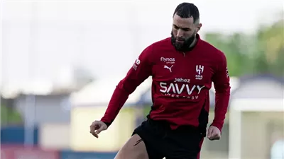  الرزيحان: أسلوب الهلال لا يخدم بنزيما.. والنصر كان سيُظهر أفضل نسخة