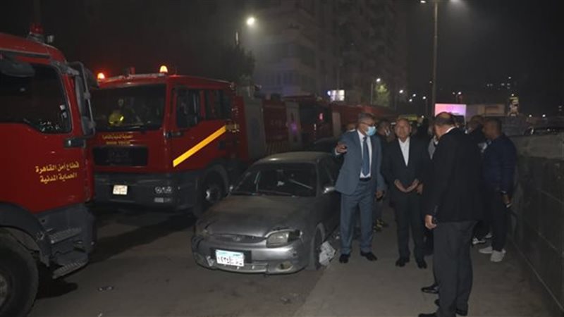 محافظ القاهرة بمكان الحريق 