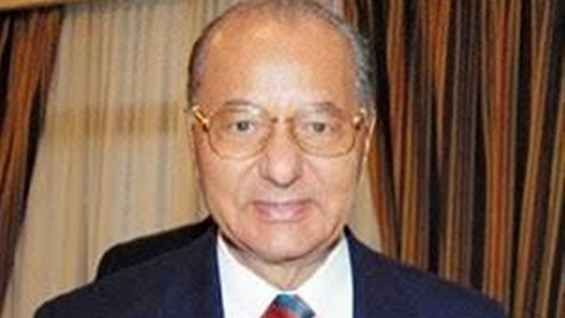 الدكتور محمود حمدي زقزوق 
