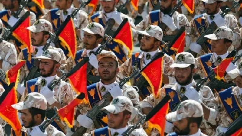 عناصر من الحرس الثوري
