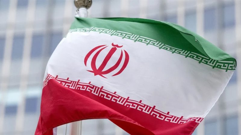 علم إيران