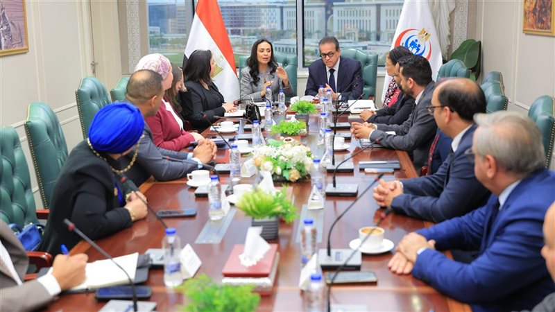 وزير الصحة والسكان ووزيرة التضامن