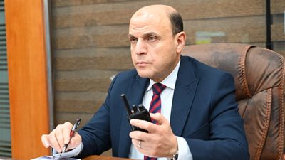 محافظ الغربية يتابع جهود شفط مياه الأمطار ويشيد بفرق العمل الميدانية