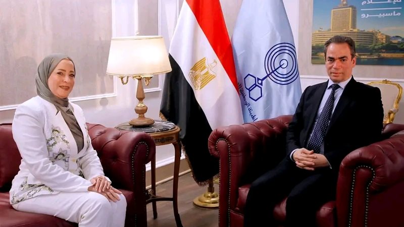 الكاتب المسلماني والإعلامية فاطمة حسن