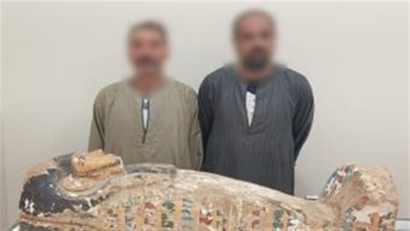 المتهمان والمضبوطات 