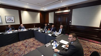 أرباح قياسية ونمو غير مسبوق.. وزير النقل يترأس الجمعية العمومية لشركة الجسر العربي للملاحة في عامها الـ40