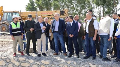 محافظ المنوفية ووزير الري يتفقدان أعمال إنشاء سحارة أبنهس الجديدة بقويسنا