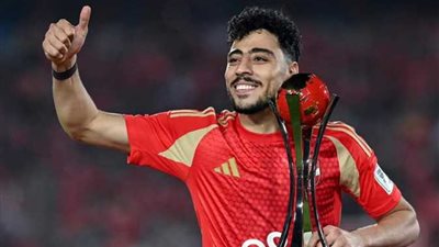 الأهلي يدرس استعادة أكرم توفيق لتعزيز خط الوسط بعد رحيل ديانج ..تفاصيل