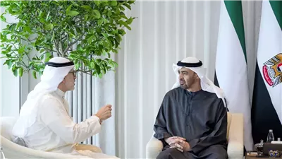 محمد بن زايد يبحث مع وزير خارجية الكويت تطورات المنطقة