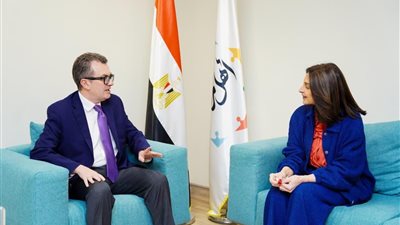 وزير التخطيط والتنمية الاقتصادية يقوم بزيارة تفقدية إلى مستشفى أهل مصر لعلاج الحروق 