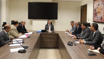   تنمية التجارة الداخلية يبحث مع رئيس غرفة بورسعيد تعزيز التعاون وميكنة خدمات السجل التجاري 