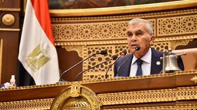 هل يحمي قانون حماية المنافسة الجديد الأسواق ويوقف الاحتكار؟