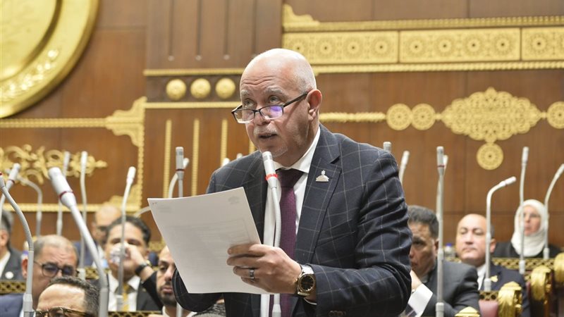 حازم 
