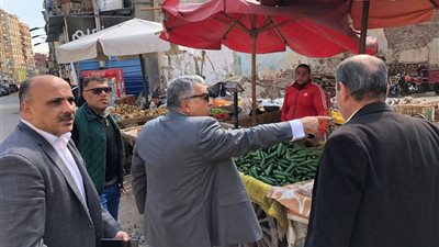 محافظ الدقهلية يوجه باستمرار تكثيف أعمال النظافة بكافة شوارع المدينة