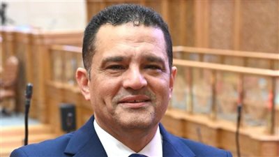 طلب إحاطة بشأن عدم تنفيذ تعيين أوائل خريجي الجامعات منذ 2014