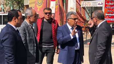 محافظ الدقهلية يشدد على الالتزام بالوزن المحدد للرغيف والحصة المقررة لكل بطاقة