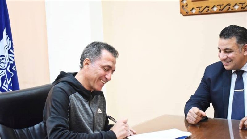 عبد الناصر محمد مدرب القناة