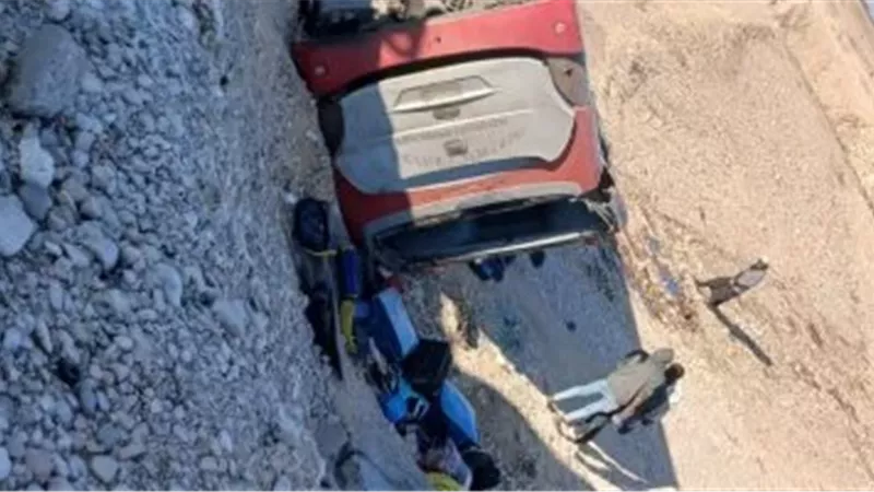 اثار الحادث 