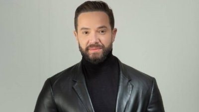 تامر شلتوت يروي موقفًا إنسانيًا مؤثرًا لطفلتين مريضتين بضمور العضلات (فيديو)
