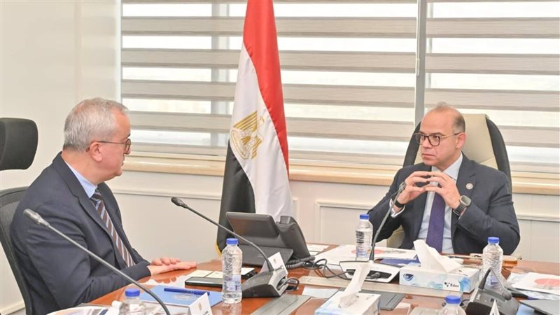 وزير الاستثمار والتجارة الخارجية