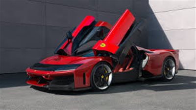 تسارع غير طبيعي.. فيراري تحذر من تأثير سيارتها الجديدة على الدماغ