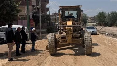 بطول 2.7 كم.. محافظ الجيزة يعلن بدء رصف وتطوير طريق أم دينار بمنشأة القناطر