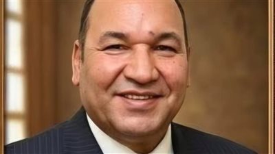 رئيس جامعة أسيوط الأهلية يعقد اجتماعاً لمراجعة اللوائح الأكاديمية