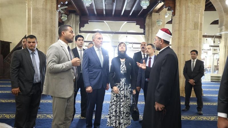 جانب من الزيارة 