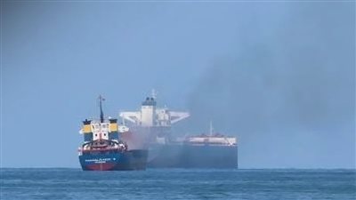 مواجهة في عرض البحر: إيران تتهم واشنطن باستهداف سفينة تجارية