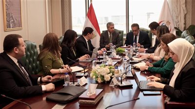 وزيرا السياحة والصحة يبحثان استراتيجية للارتقاء بالخدمات الطبية للسائحين وتعزيز تنافسية السياحة الصحية 