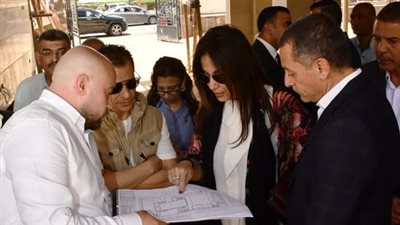 «زكي ولاشين» يتفقدان مشروع الإحلال والتجديد الشامل لقصر ثقافة أسوان