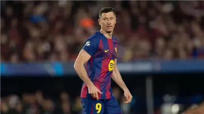 ليفاندوفسكي يقترب من الدوري السعودي بعد قراره بمغادرة برشلونة