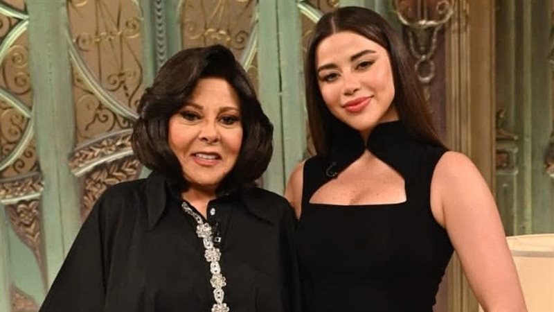 يارا السكري وإسعاد يونس