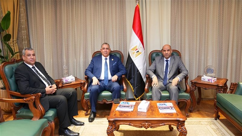 وزير العمل 