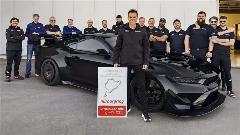 فورد ترد بقوة: موستانج GTD كومبيتشن أسرع من كورفيت ZR1X 